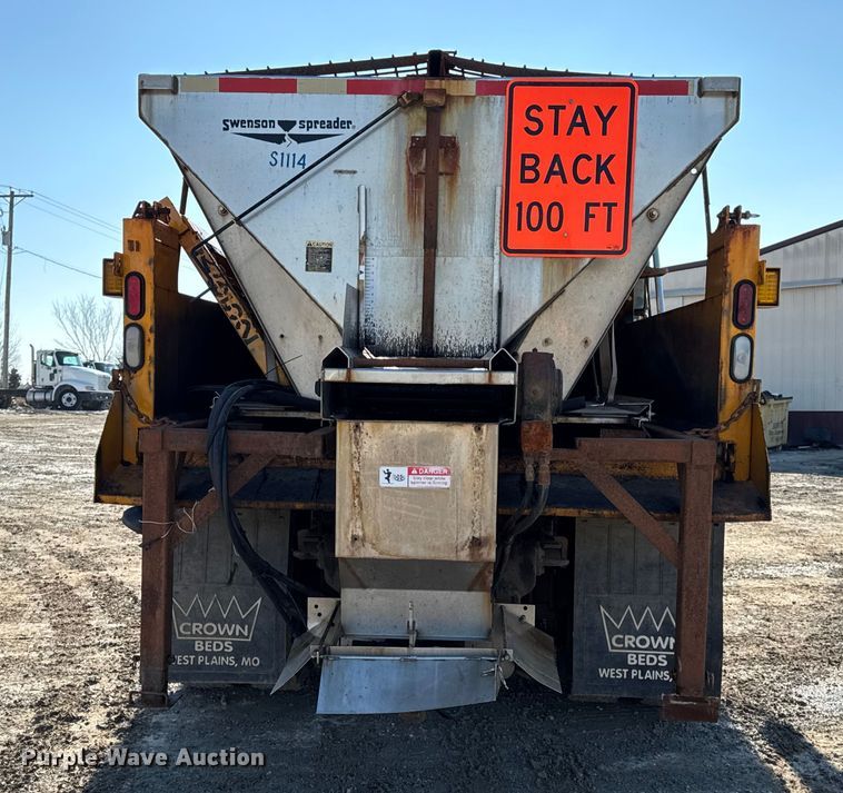 image for item DW6715 2006 International 7400 dump truck