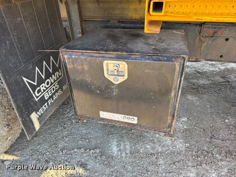 image for item DW6715 2006 International 7400 dump truck