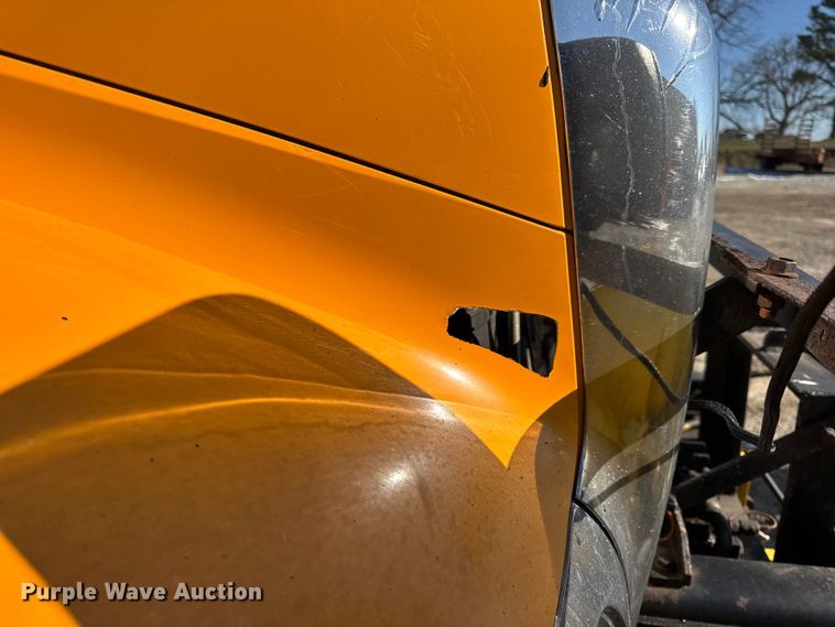 image for item DW6715 2006 International 7400 dump truck