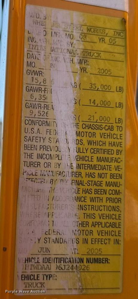 image for item DW6715 2006 International 7400 dump truck