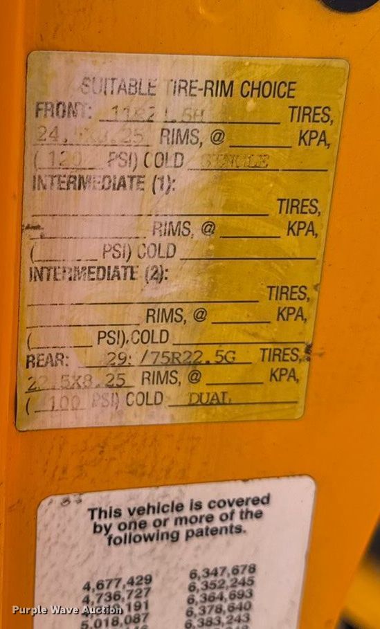 image for item DW6715 2006 International 7400 dump truck