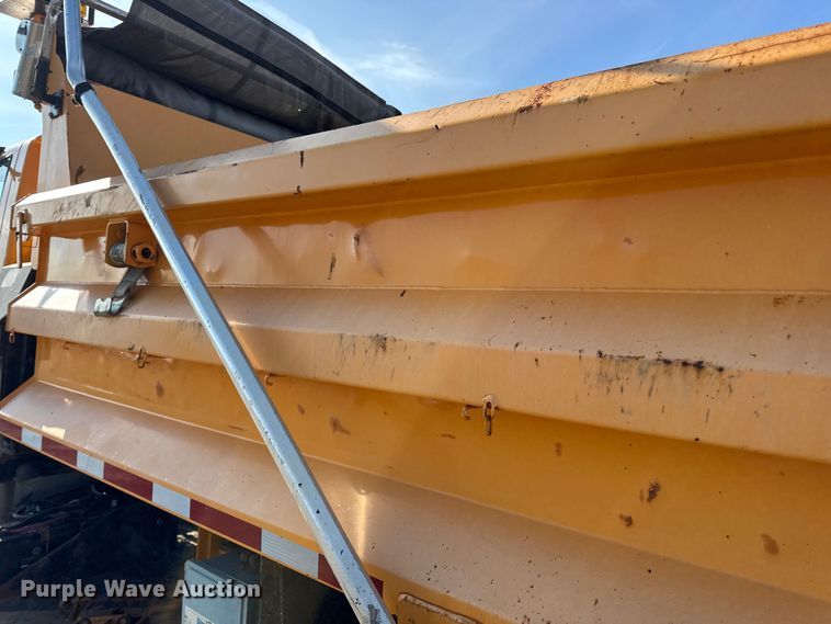 image for item DW6716 2009 International WorkStar 7500 dump truck