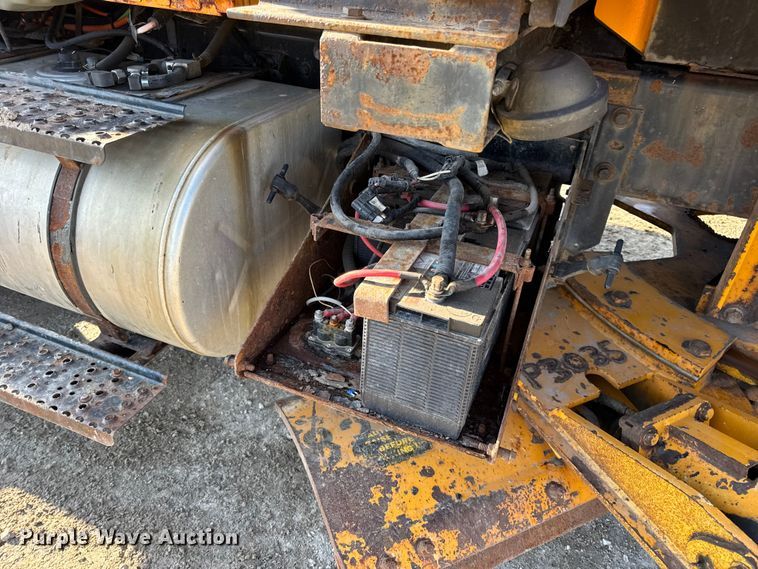 image for item DW6716 2009 International WorkStar 7500 dump truck