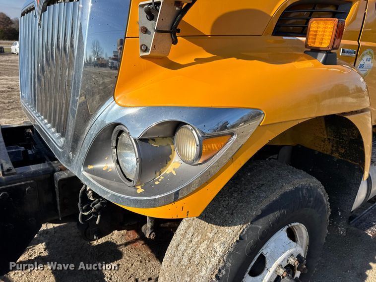 image for item DW6716 2009 International WorkStar 7500 dump truck