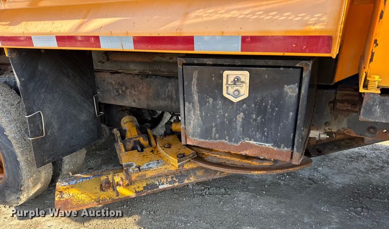 image for item DW6716 2009 International WorkStar 7500 dump truck