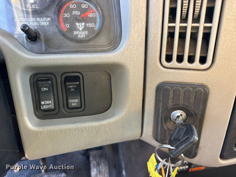 image for item DW6716 2009 International WorkStar 7500 dump truck