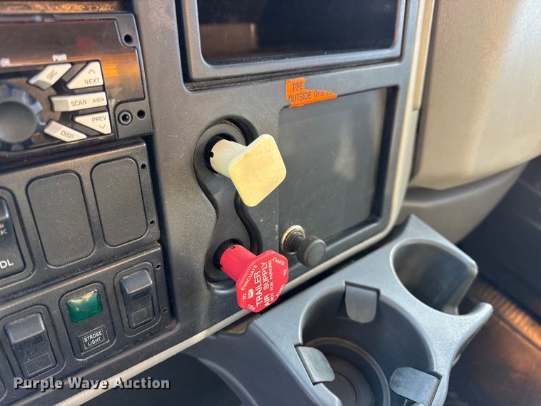 image for item DW6716 2009 International WorkStar 7500 dump truck