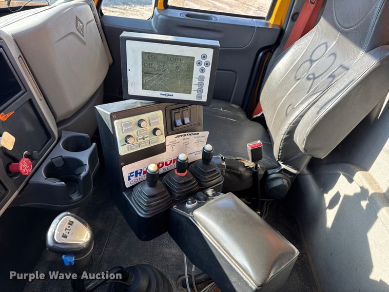 image for item DW6716 2009 International WorkStar 7500 dump truck