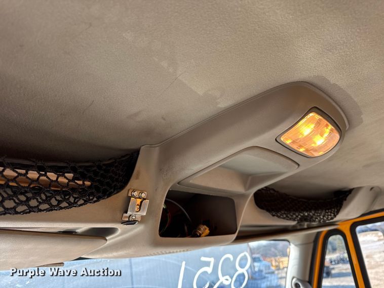 image for item DW6716 2009 International WorkStar 7500 dump truck