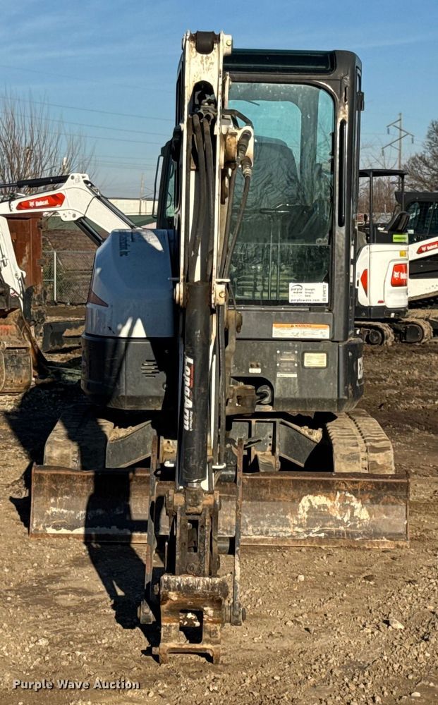 image for item DW6722 2016 Bobcat E35 mini excavator