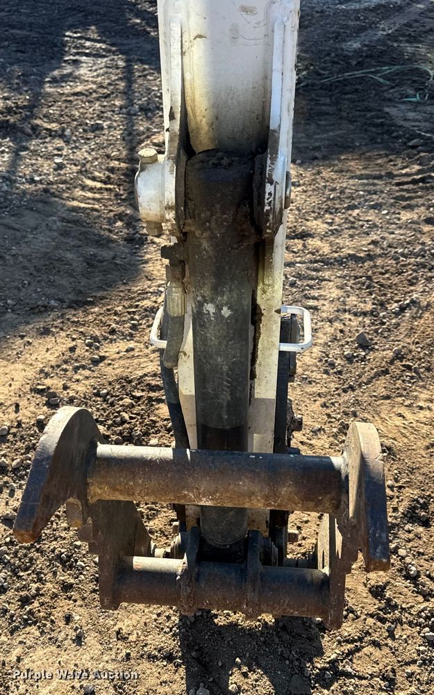 image for item DW6722 2016 Bobcat E35 mini excavator