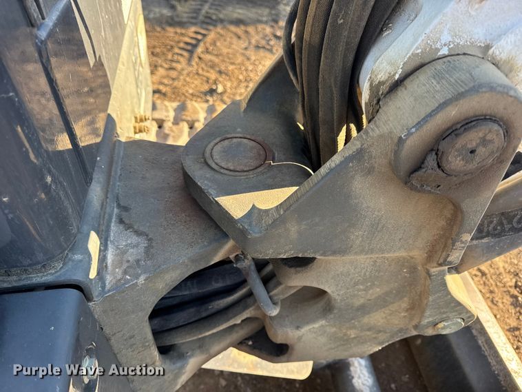 image for item DW6722 2016 Bobcat E35 mini excavator