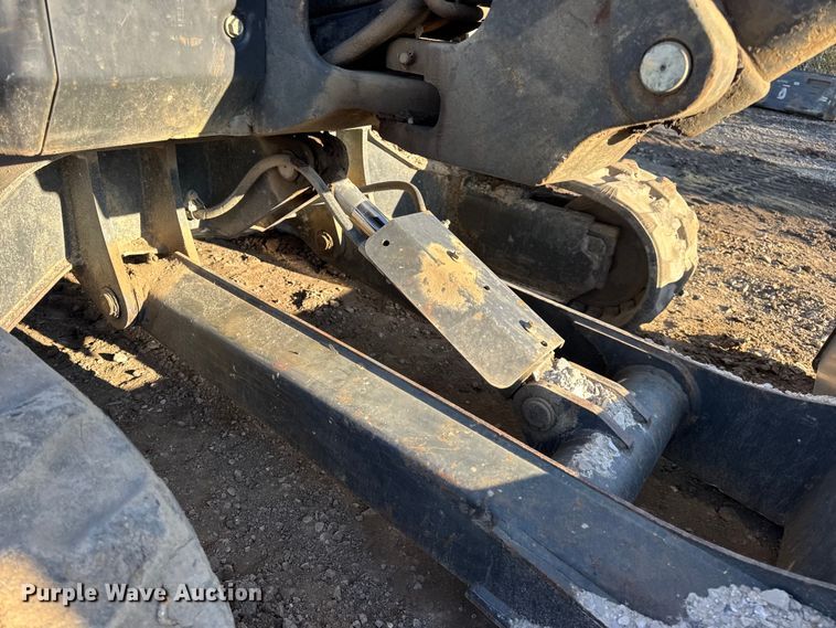 image for item DW6722 2016 Bobcat E35 mini excavator