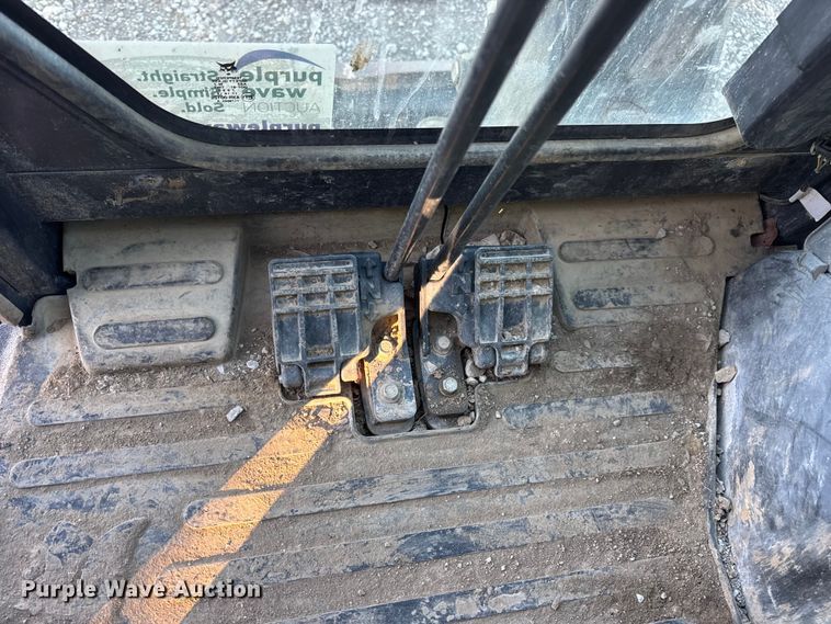 image for item DW6722 2016 Bobcat E35 mini excavator