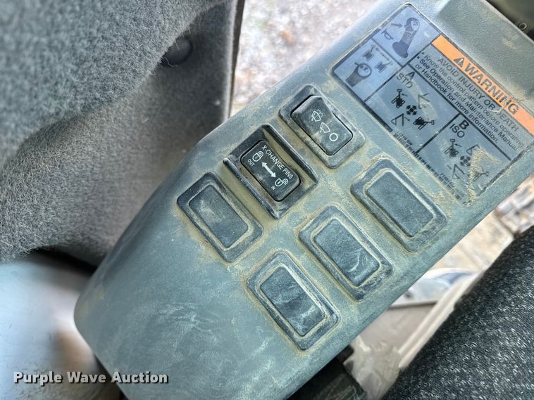 image for item DW6722 2016 Bobcat E35 mini excavator