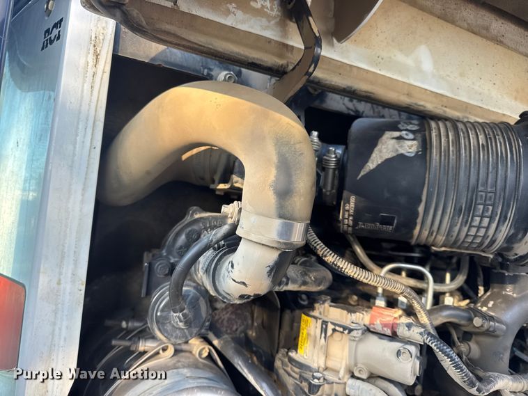 image for item DW6722 2016 Bobcat E35 mini excavator