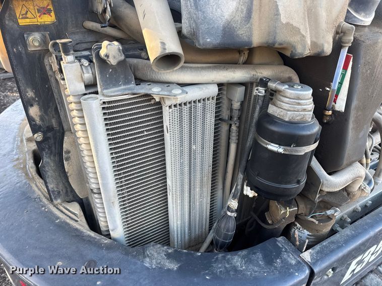 image for item DW6722 2016 Bobcat E35 mini excavator