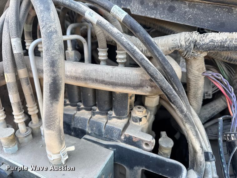 image for item DW6722 2016 Bobcat E35 mini excavator