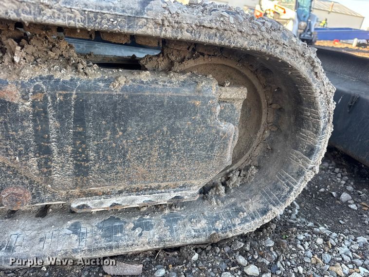 image for item DW6722 2016 Bobcat E35 mini excavator