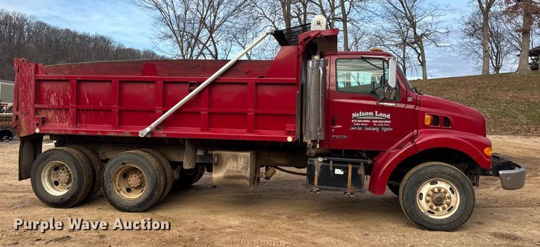 image for item DW6727 2004 Sterling L7500  dump truck