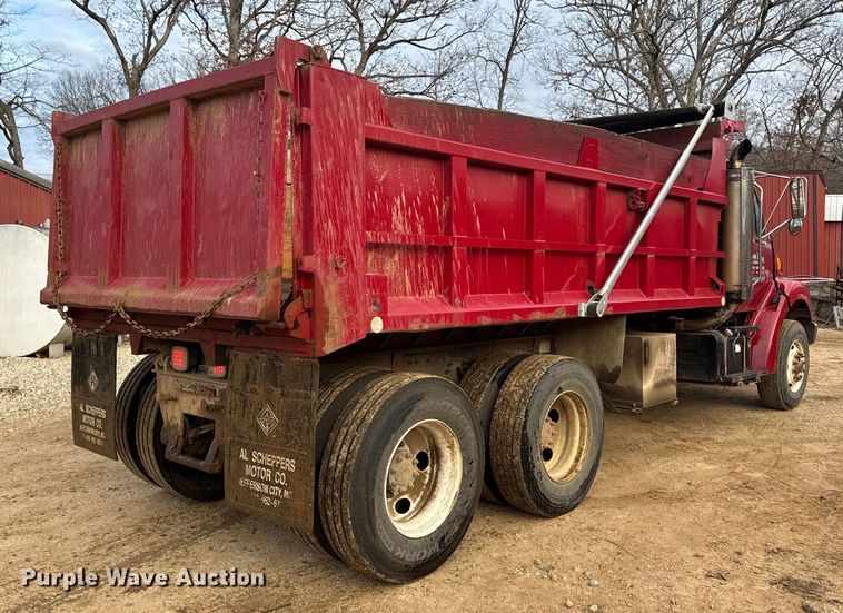 image for item DW6727 2004 Sterling L7500  dump truck