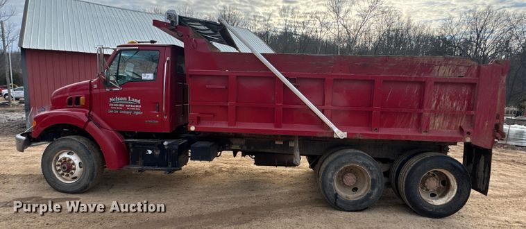 image for item DW6727 2004 Sterling L7500  dump truck