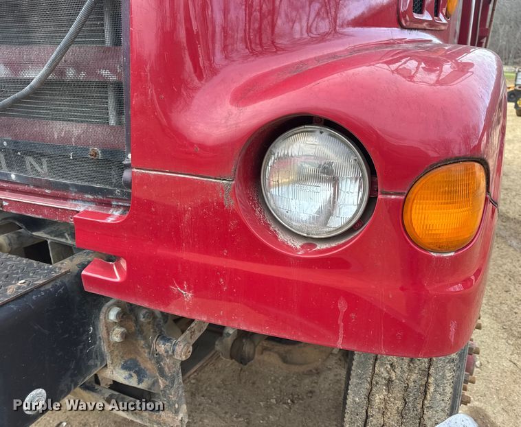 image for item DW6727 2004 Sterling L7500  dump truck