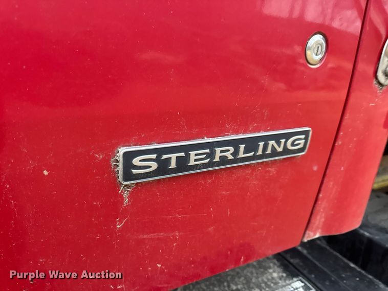 image for item DW6727 2004 Sterling L7500  dump truck