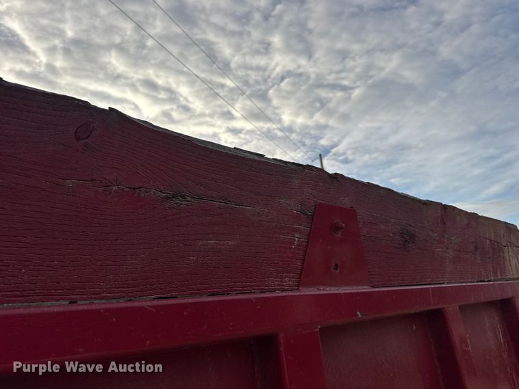 image for item DW6727 2004 Sterling L7500  dump truck