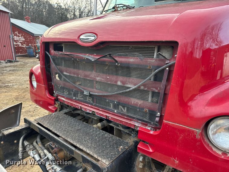 image for item DW6727 2004 Sterling L7500  dump truck