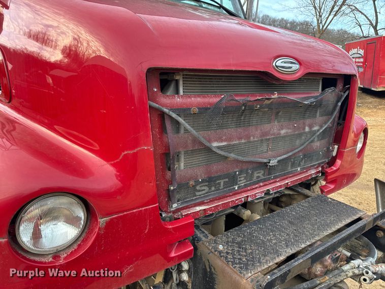 image for item DW6727 2004 Sterling L7500  dump truck