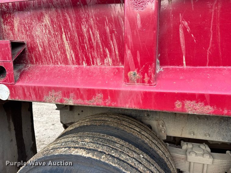 image for item DW6727 2004 Sterling L7500  dump truck