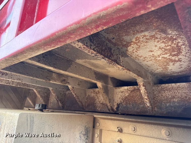 image for item DW6727 2004 Sterling L7500  dump truck