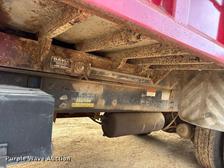 image for item DW6727 2004 Sterling L7500  dump truck