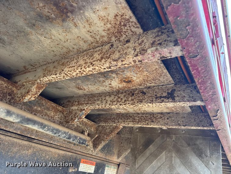 image for item DW6727 2004 Sterling L7500  dump truck