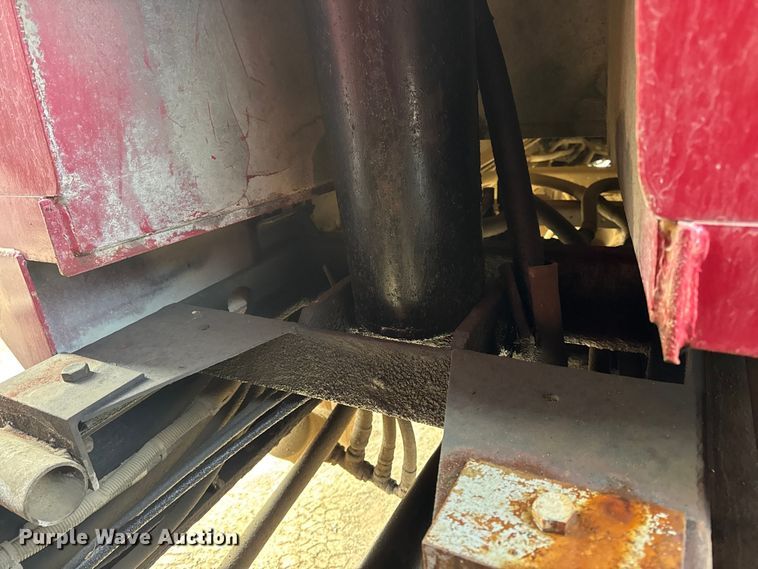 image for item DW6727 2004 Sterling L7500  dump truck