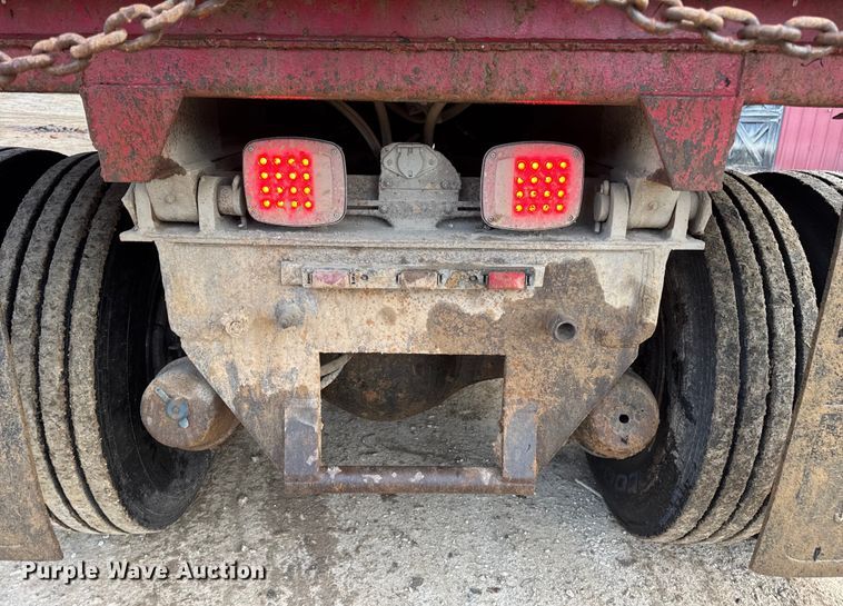 image for item DW6727 2004 Sterling L7500  dump truck