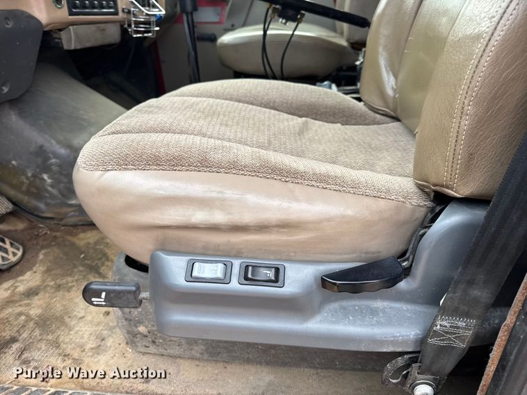 image for item DW6727 2004 Sterling L7500  dump truck