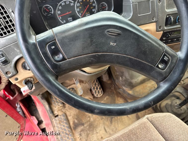 image for item DW6727 2004 Sterling L7500  dump truck