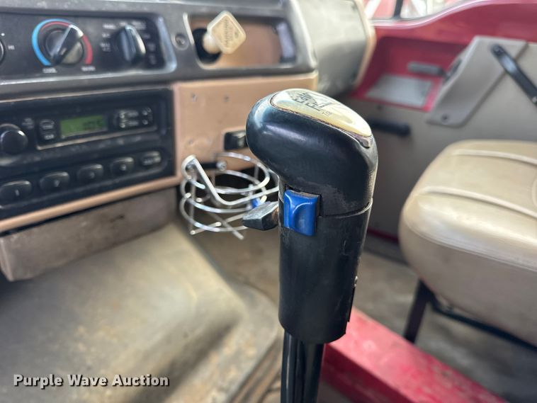 image for item DW6727 2004 Sterling L7500  dump truck