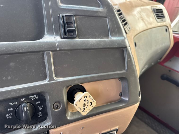 image for item DW6727 2004 Sterling L7500  dump truck