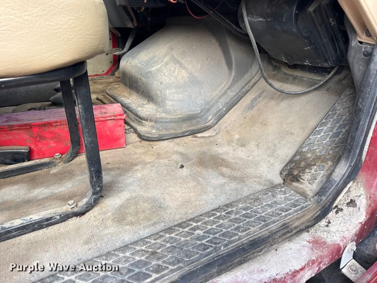 image for item DW6727 2004 Sterling L7500  dump truck