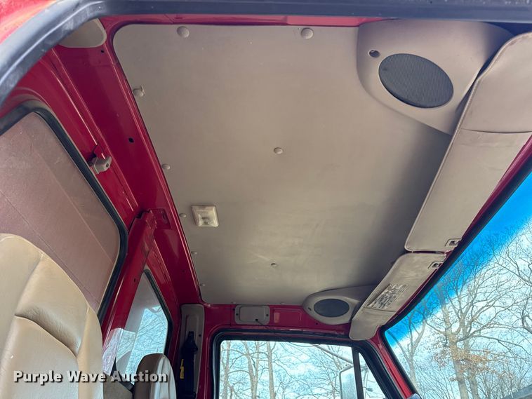 image for item DW6727 2004 Sterling L7500  dump truck