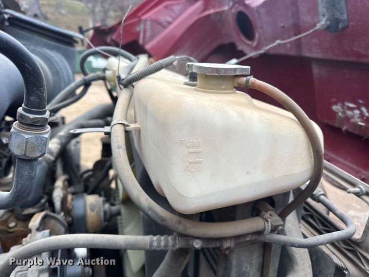 image for item DW6727 2004 Sterling L7500  dump truck