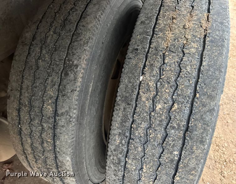 image for item DW6727 2004 Sterling L7500  dump truck