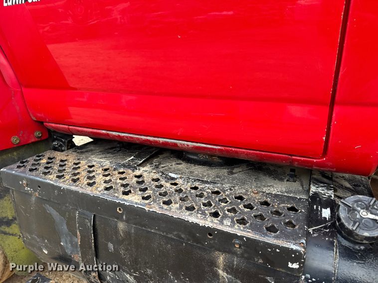 image for item DW6728 2003 Chevrolet C7500 dump truck