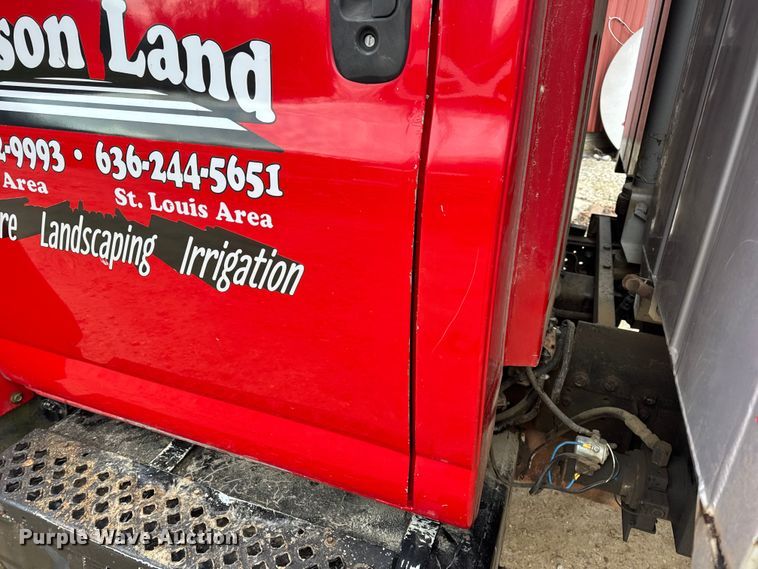 image for item DW6728 2003 Chevrolet C7500 dump truck