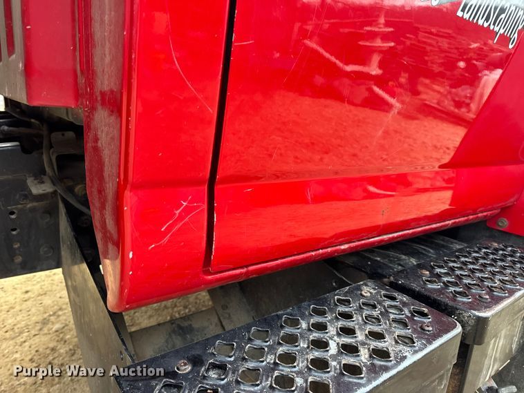 image for item DW6728 2003 Chevrolet C7500 dump truck