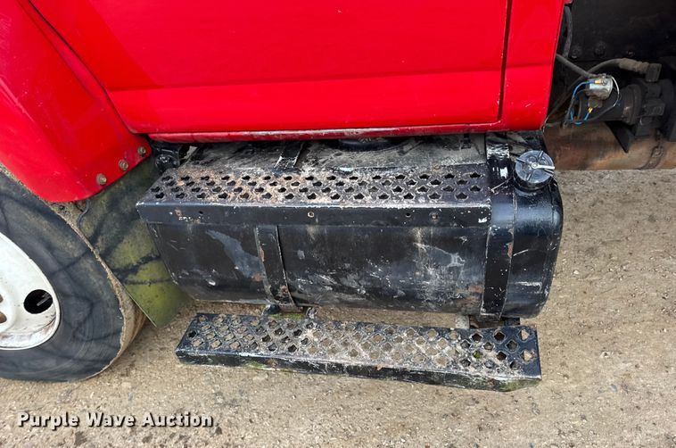 image for item DW6728 2003 Chevrolet C7500 dump truck