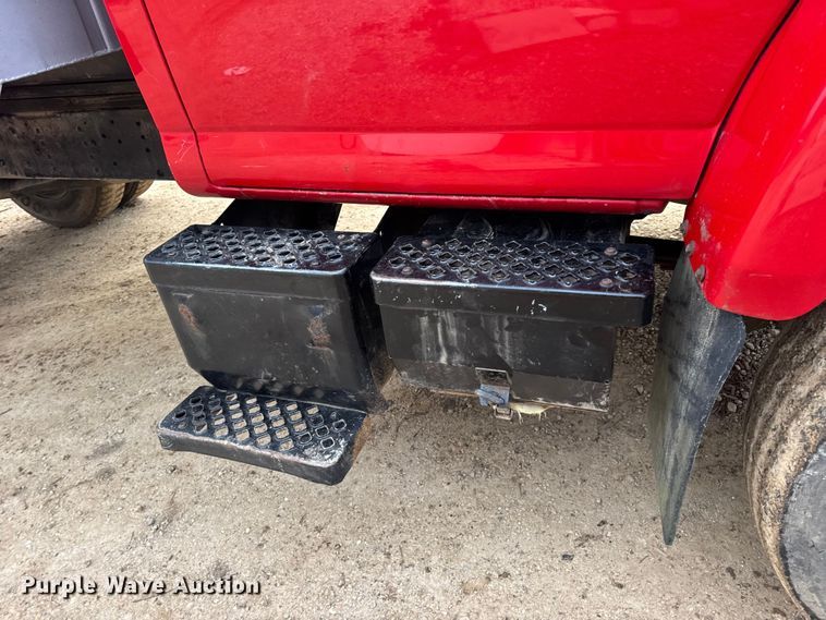 image for item DW6728 2003 Chevrolet C7500 dump truck